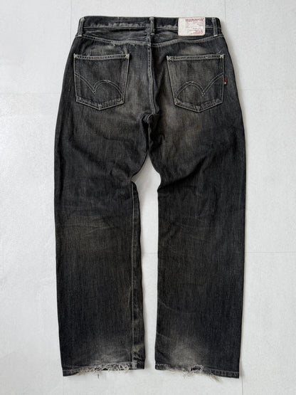 Neighborhood Damaged Black Jeans Size M