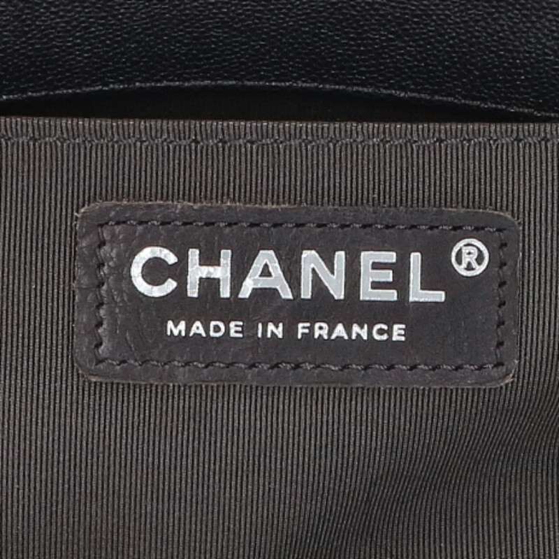 CHANEL Boy Chanel 25 Caviar Skin Chain Size ONE SIZE Multi