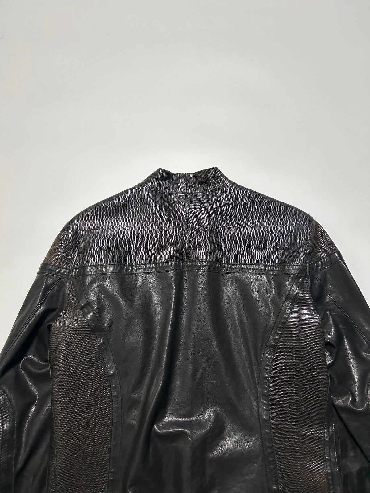 EMPORIO ARMANI AW05 Cracked Leather Jacket Black Size 48