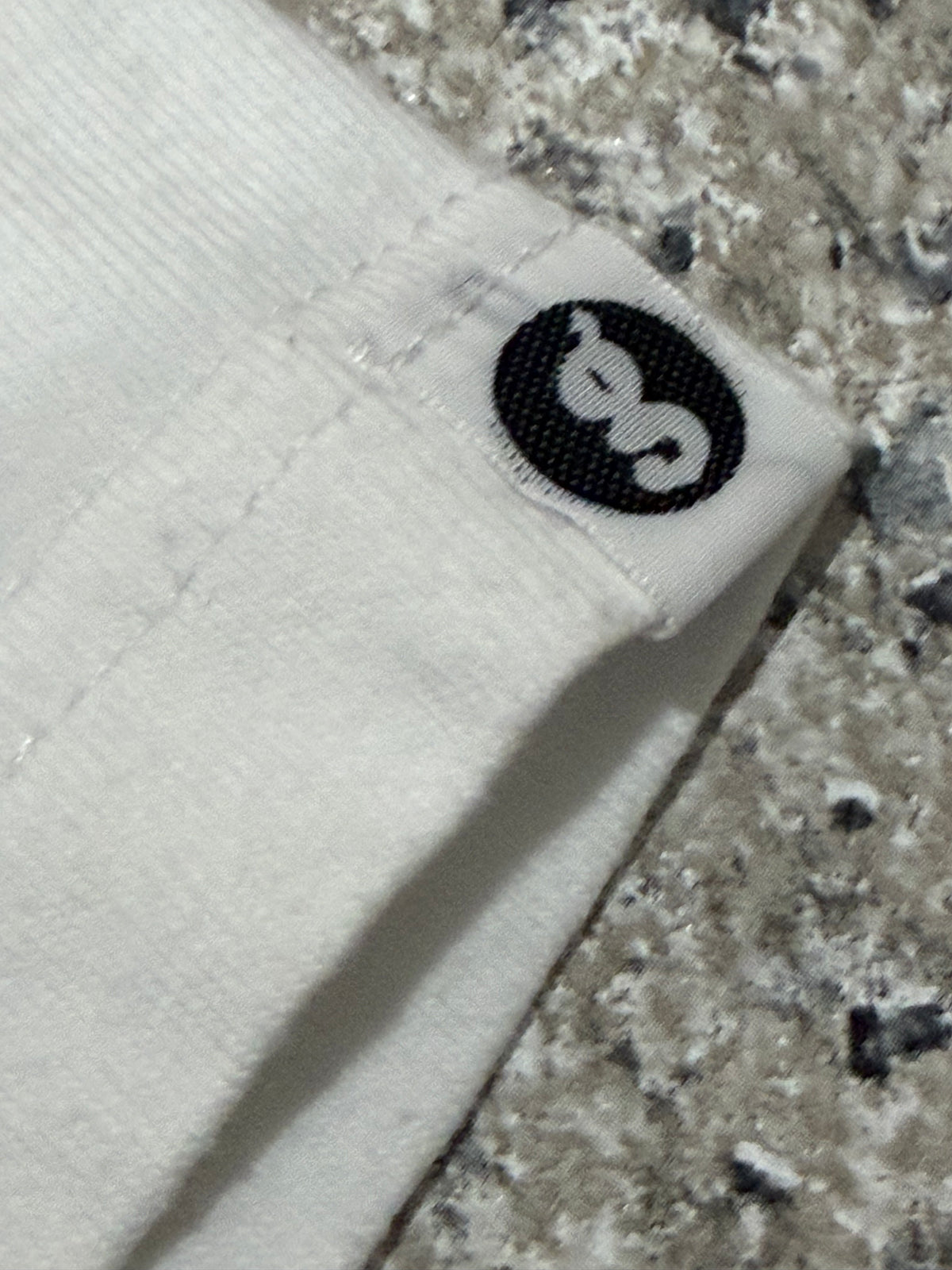 GOODENOUGH Classics Logo T-Shirt White Size L