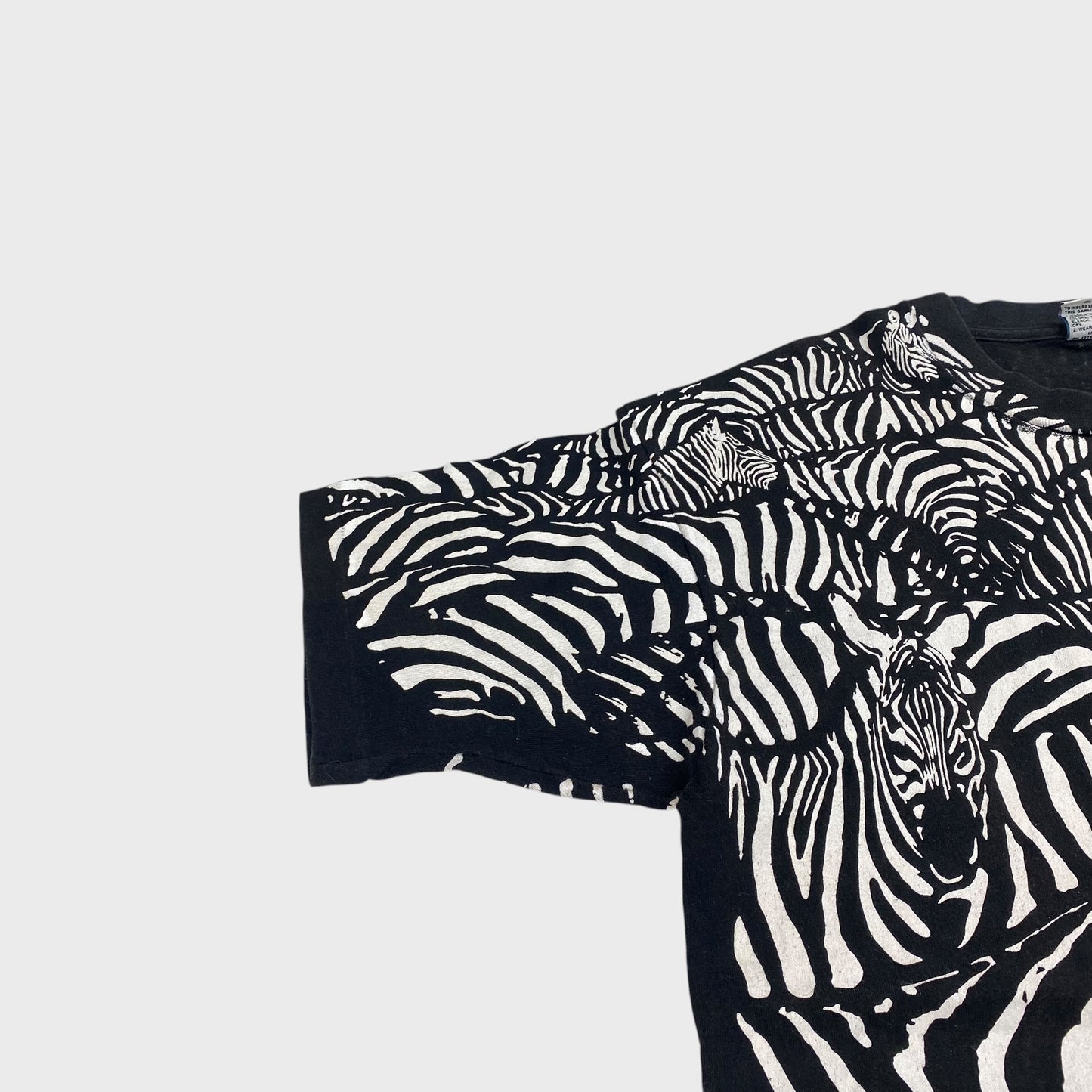 Liquid Blue 90s Zebra Art Overprint USA Made Tee Size L