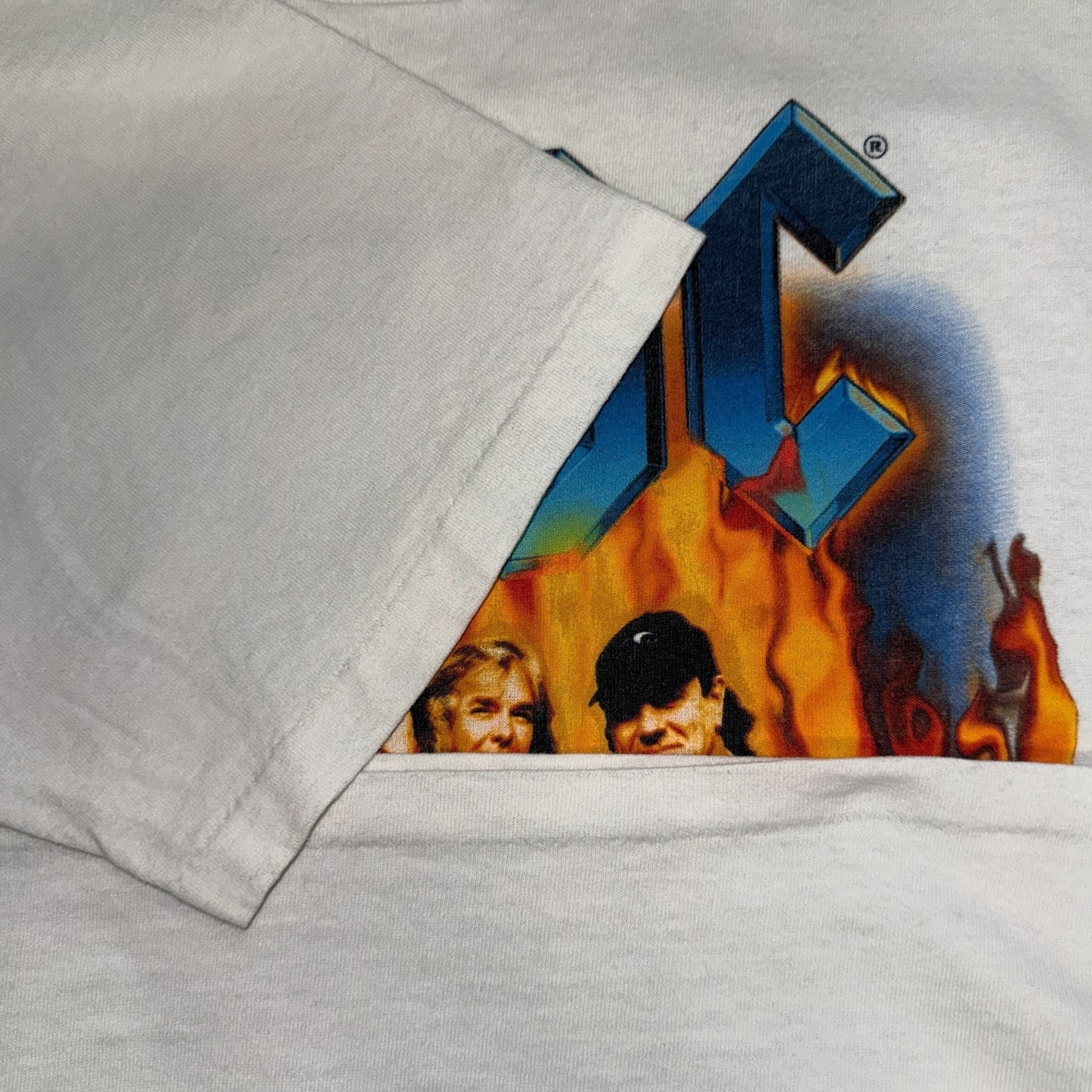 AC/DC 01 STIFF UPPER LIP WORLD TOUR T-Shirt Size L
