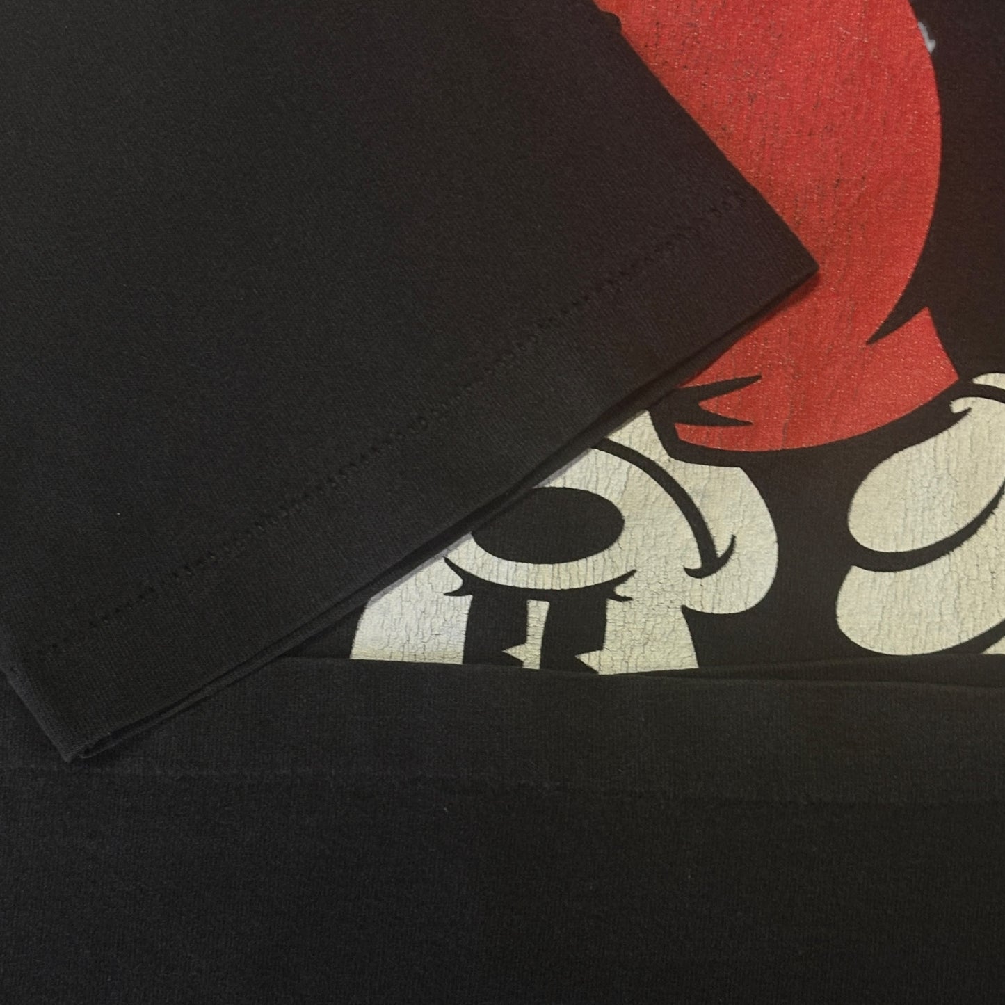 DISNEY 90s USA Made Shy Mickey Vintage T-Shirt Size L