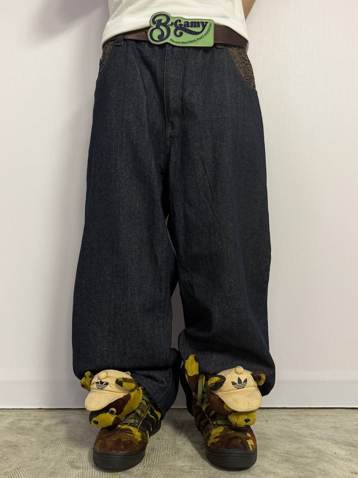 Vintage "STRAIT OUTTA CALI" Wide Buggy Denim Jeans Size 40