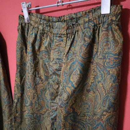 Burberrys 90s Green Paisley Open Collar Shirt Size M