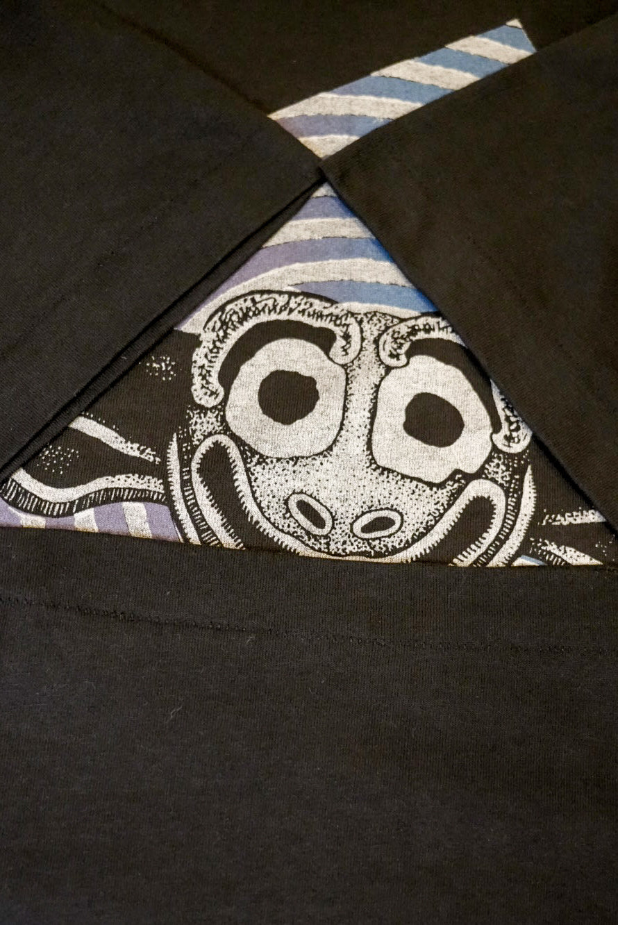 Vintage 90s Black Trip Smile Flock Print Cotton Size L