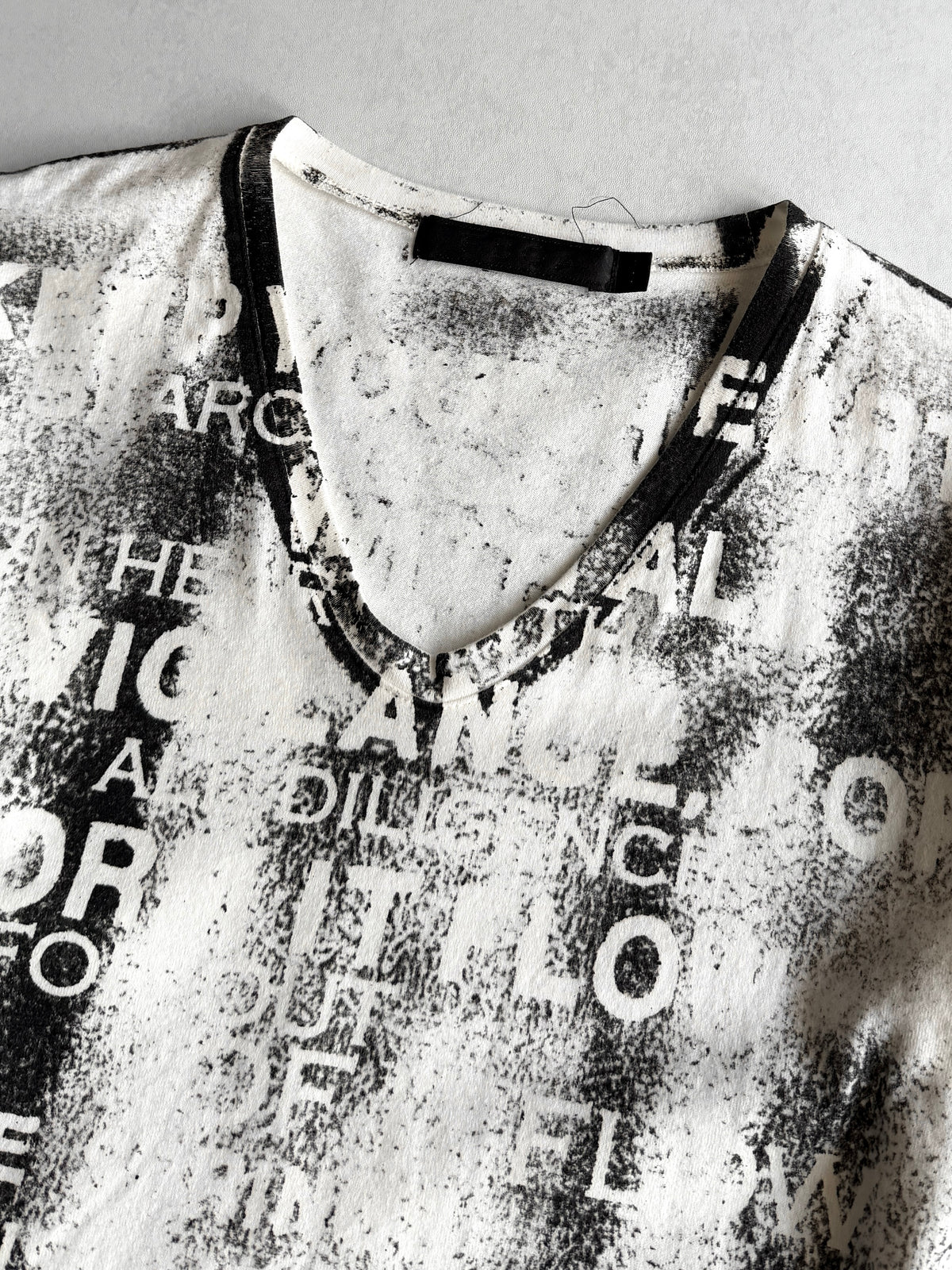FUGA Distressed Typography Tee Size 44