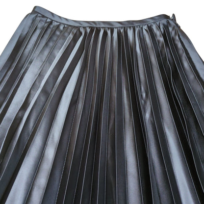 robe de chambre COMME des Pleats Skirt