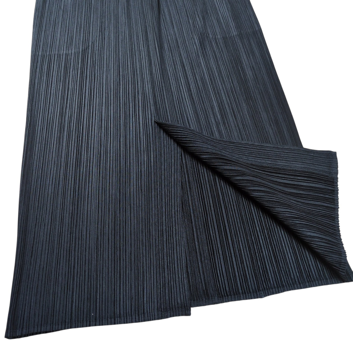 PLEATS PLEASE ISSEY MIYAKE Back Slit Pleats Skirt Size 3
