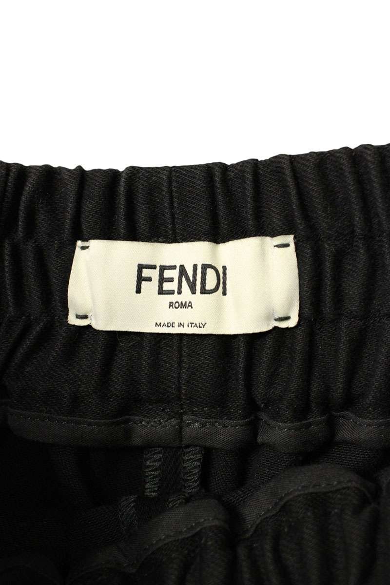 FENDI Pantalone Logo Embroidered Shorts Black Size 36