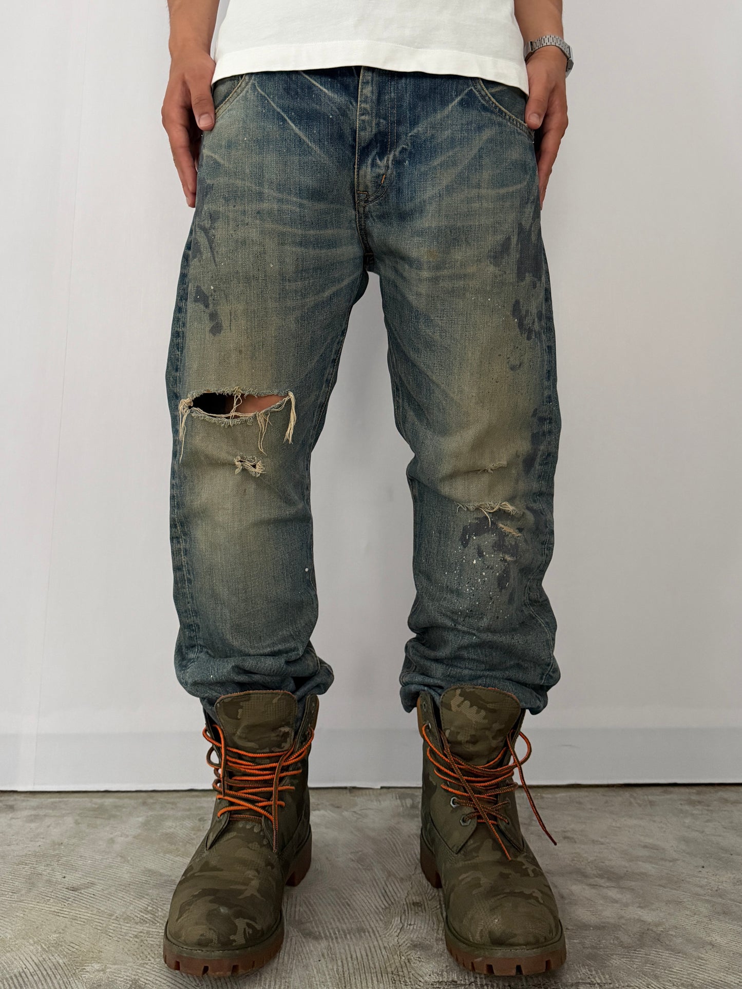 Swagger Damaged Jeans Size 32