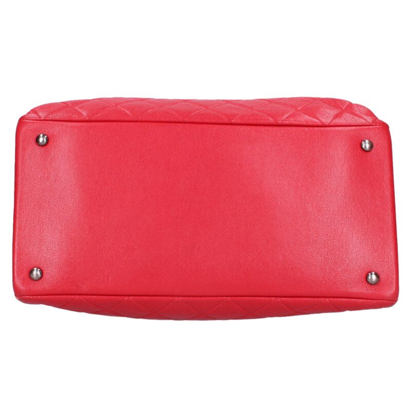 CHANEL Matelasse Lambskin Chain Handbag Red Size ONE SIZE