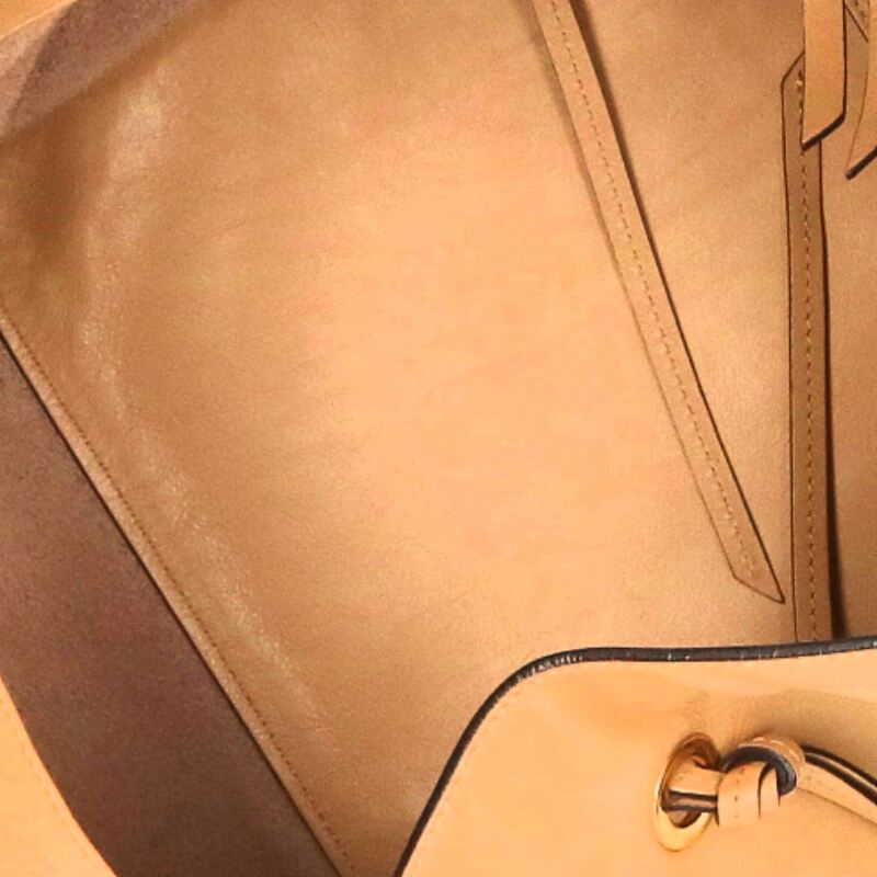 J&M Davidson Leather Handbag Beige Size ONE SIZE