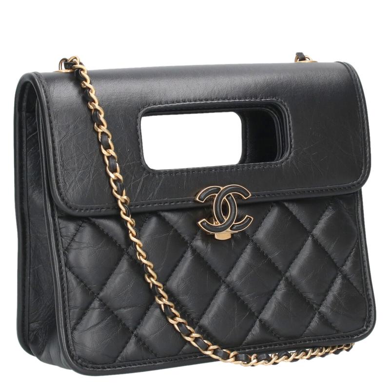 CHANEL Quilted Leather Shoulder Bag Black & Size ONE SIZE