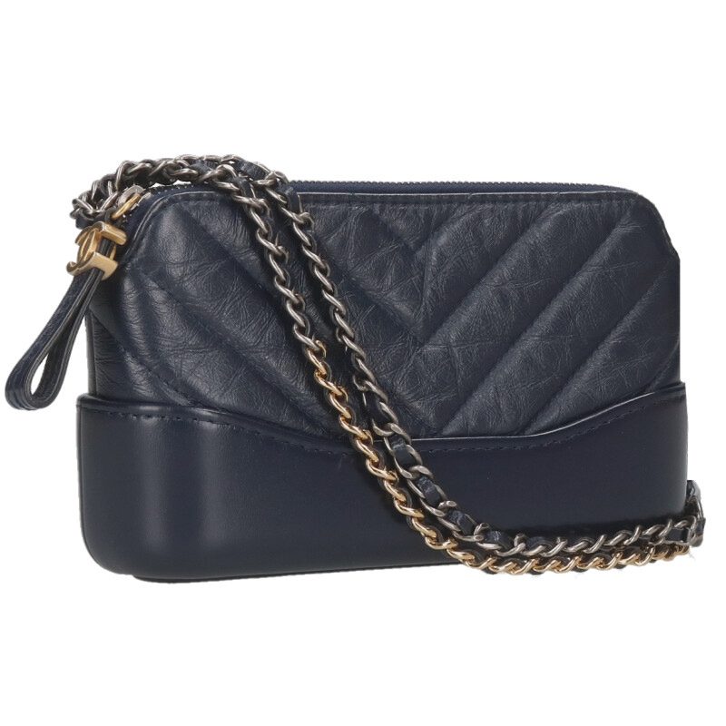 CHANEL Gabrielle de Chevron Aged Calfskin Size ONE SIZE