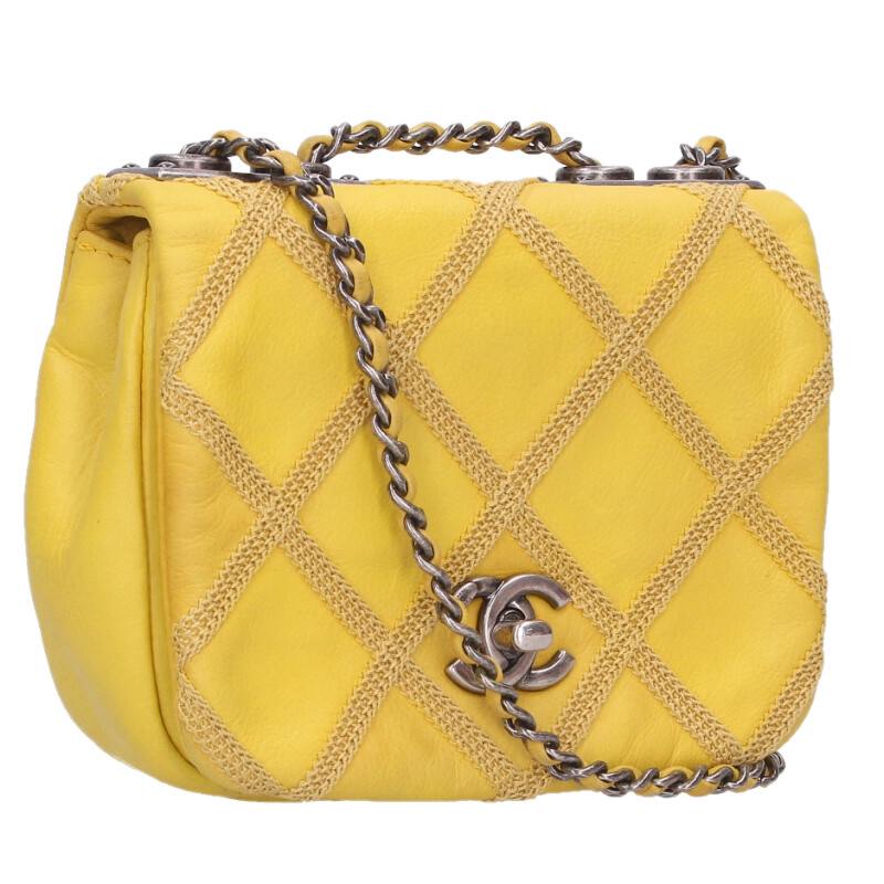 CHANEL Mini Matelasse Lambskin Chain Shoulder Size ONE SIZE