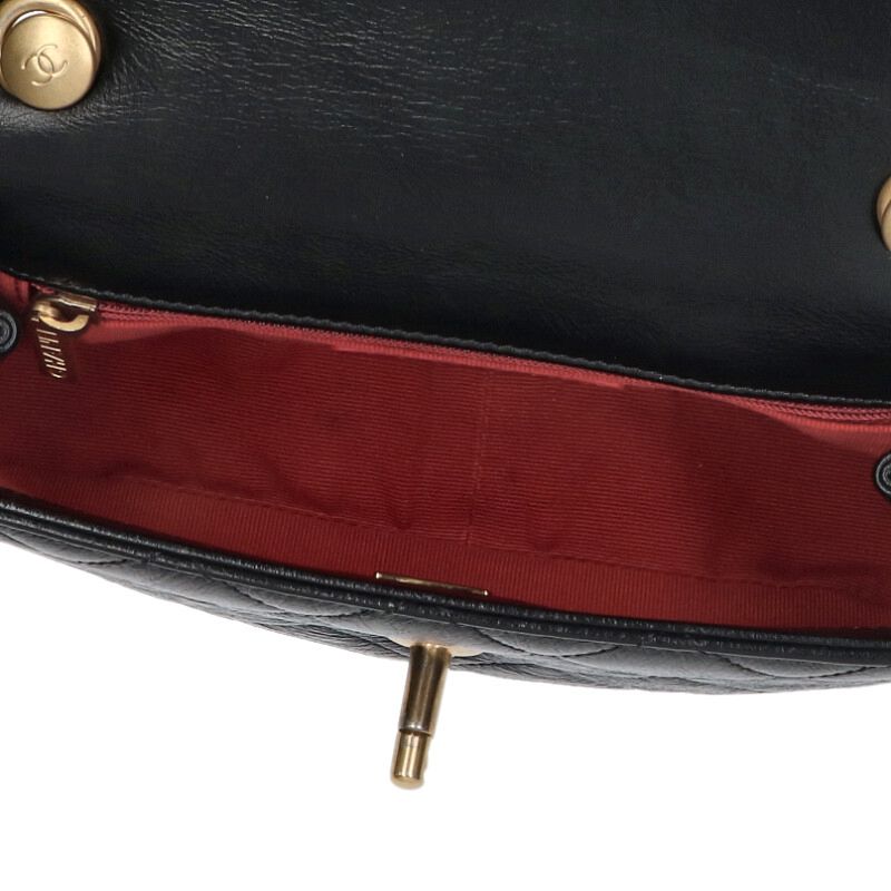 CHANEL Matelasse Aged Calfskin Pearl Chain SHB Size ONE SIZE