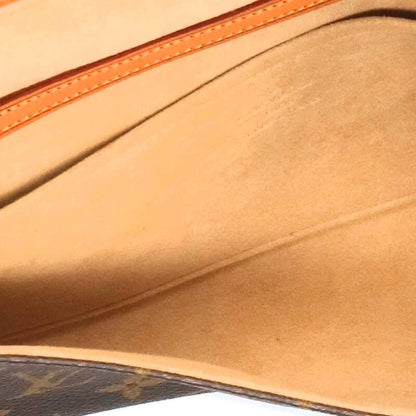 Louis Vuitton GM Shoulder Bag Brown Size GM