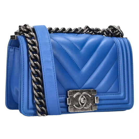 CHANEL Boy Chanel 20 Chevron Caviar Skin Chain Size ONE SIZE