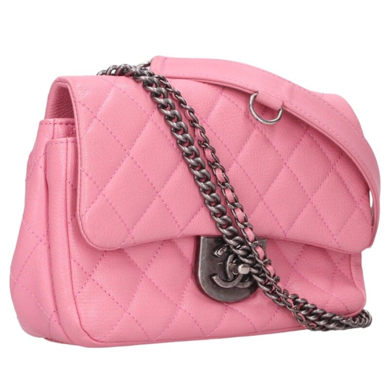 CHANEL Matelasse Calfskin Chain Shoulder Bag Size ONE SIZE