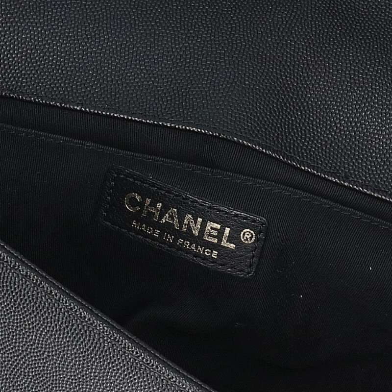CHANEL Boy Chanel 25 Caviar Skin Chain Size ONE SIZE