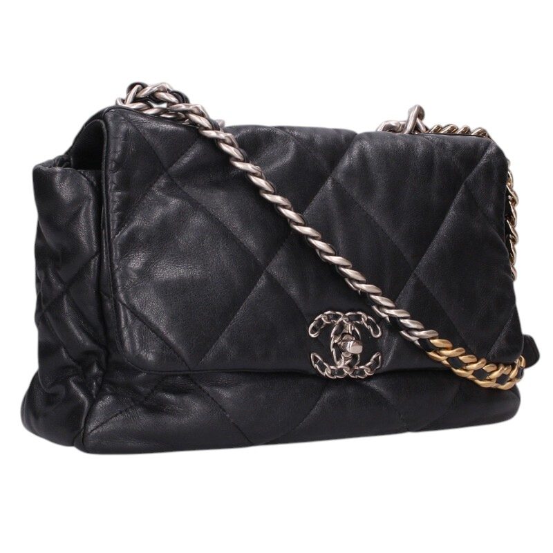 CHANEL 19 Lambskin Chain Shoulder Bag Black & Size ONE SIZE