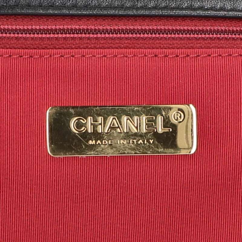 CHANEL 19 Lambskin Chain Shoulder Bag Size ONE SIZE