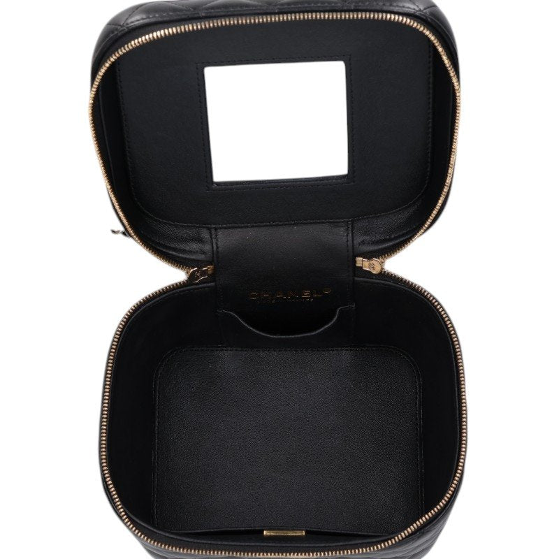 CHANEL Matelasse Vanity Lambskin Chain Bag Size ONE SIZE