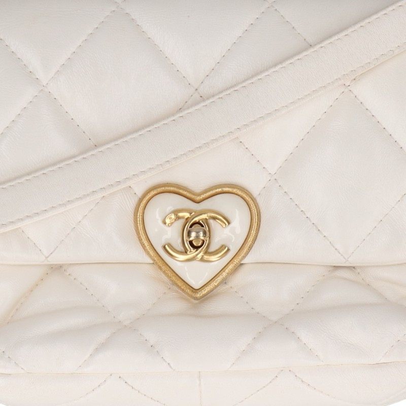 CHANEL AS3979 Heart Lock Chain White Gold Shoulder Bag Size ONE SIZE