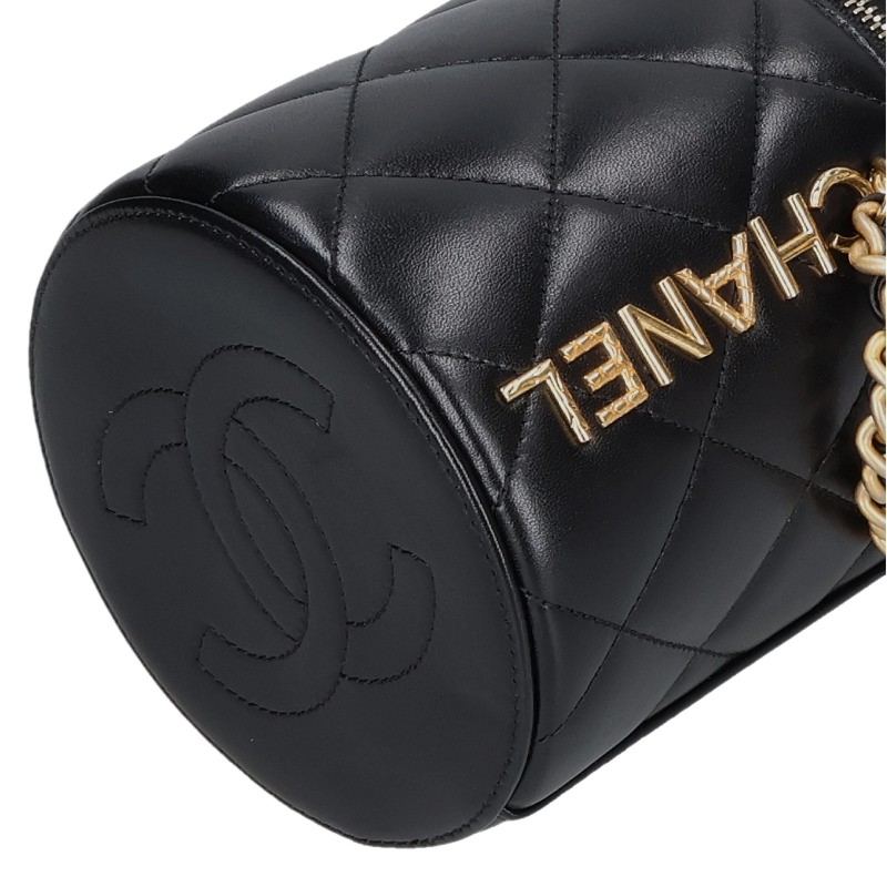 CHANEL Matelassé Lambskin Shoulder Bag