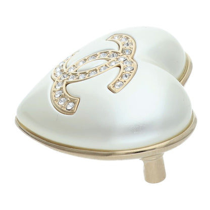 CHANEL A21B Coco Mark Faux Pearl Rhinestone Heart Brooch