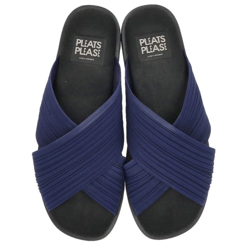 Issey Miyake Pleated Strap Sandals Navy x Black Size 24.5CM