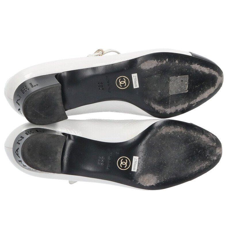 Chanel White Black Bicolor Logo-Heel Pumps Size 38
