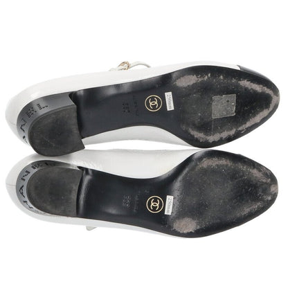 Chanel White Black Bicolor Logo-Heel Pumps Size 38