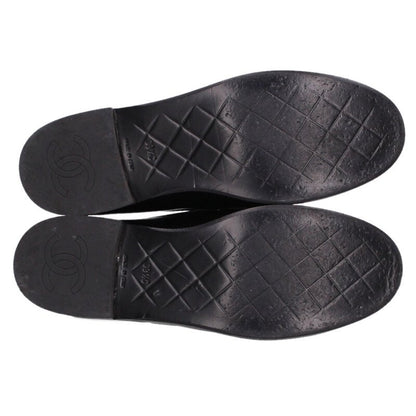 Chanel Black Matelassé Coco Mark Turn-lock Loafers Size 39.5