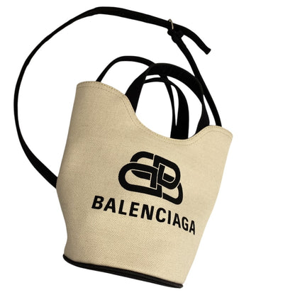 Balenciaga Bucket bag White