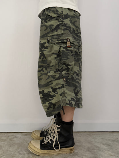 Pelle Pelle Green Camo Wide Short Pants Size WAIST