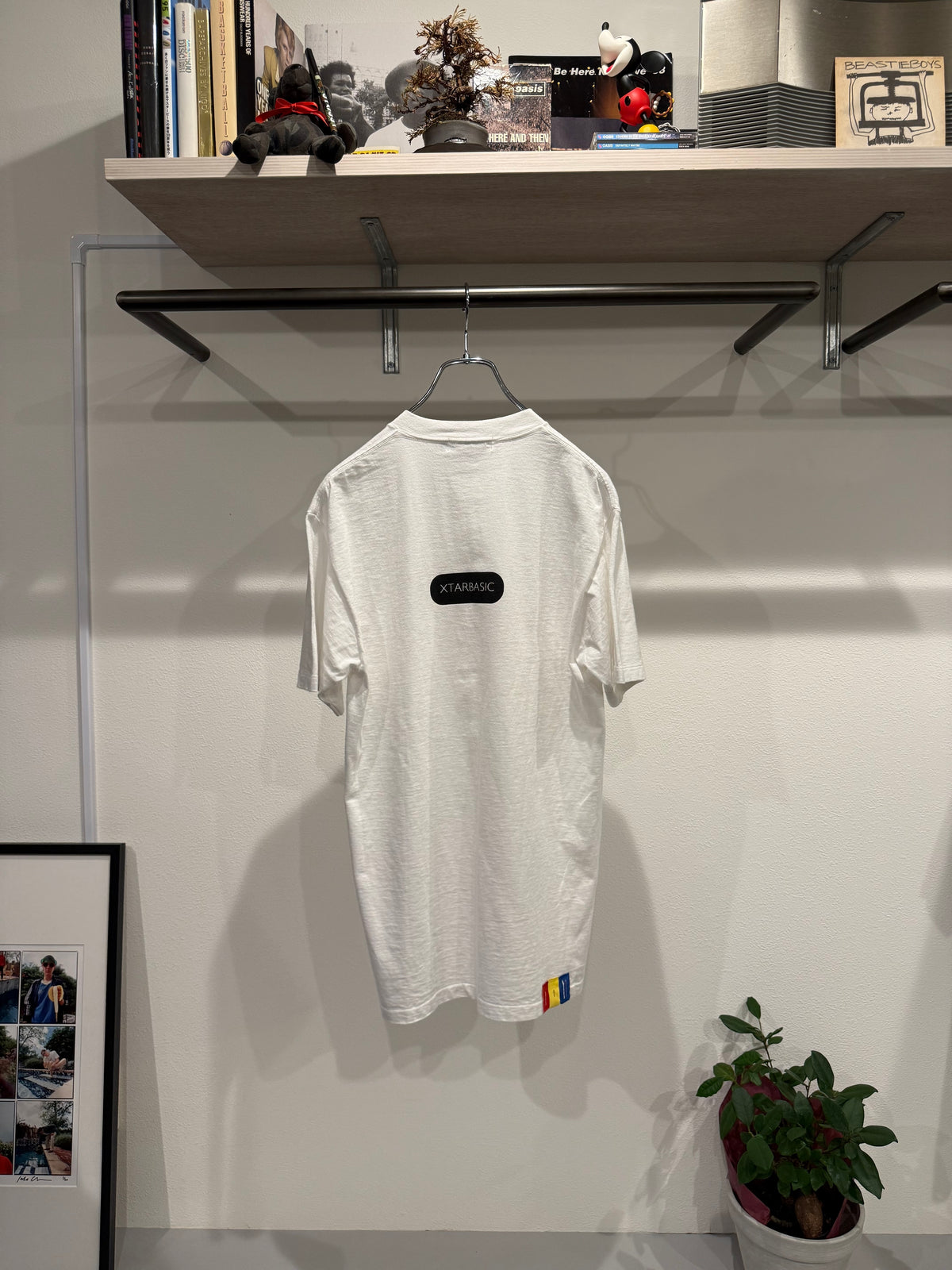 GOODENOUGH 90s White Tee Size M