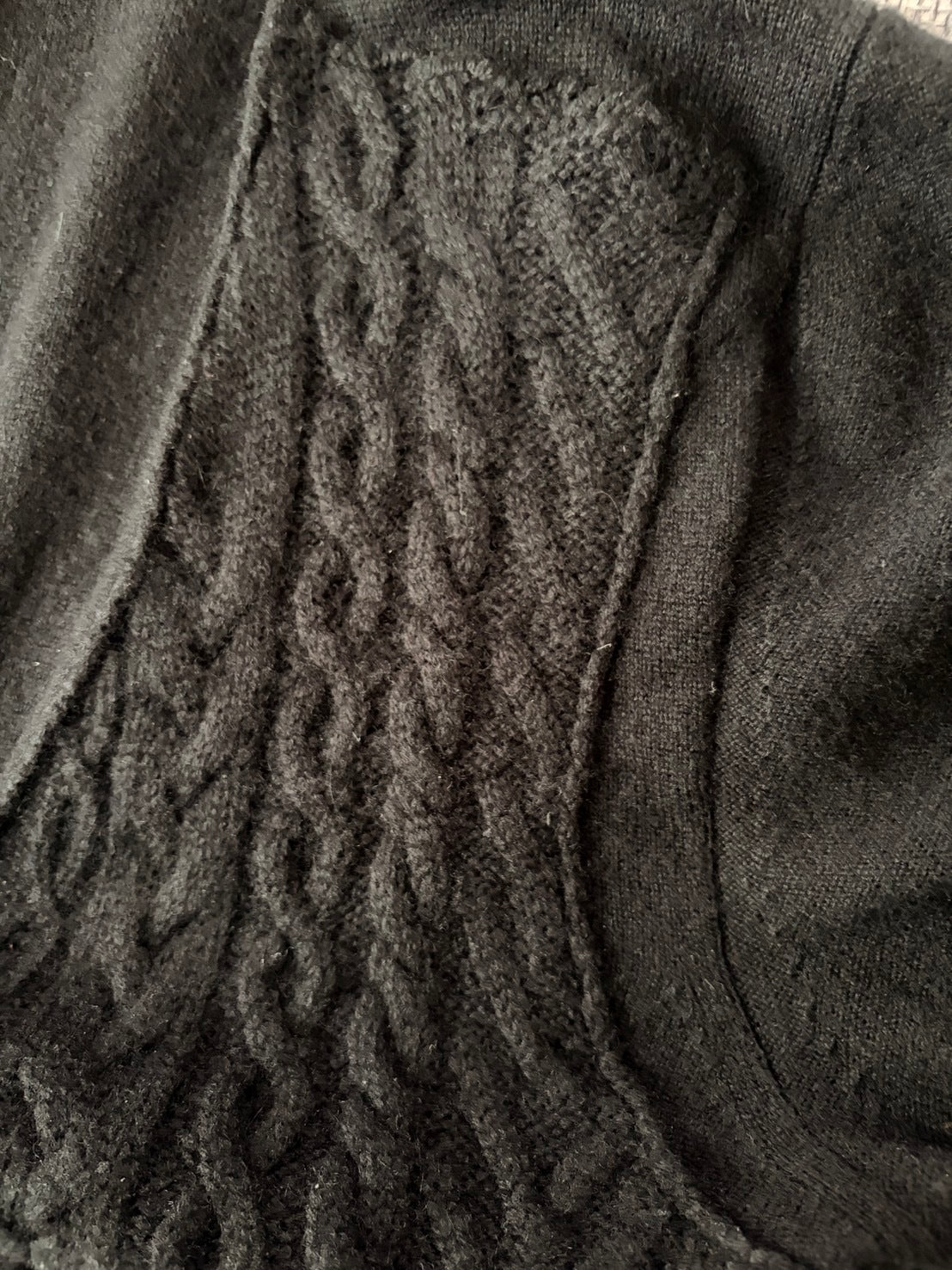 BOTTEGA VENETA 2010s Cashmere Docking V-Neck Sweater Size 48