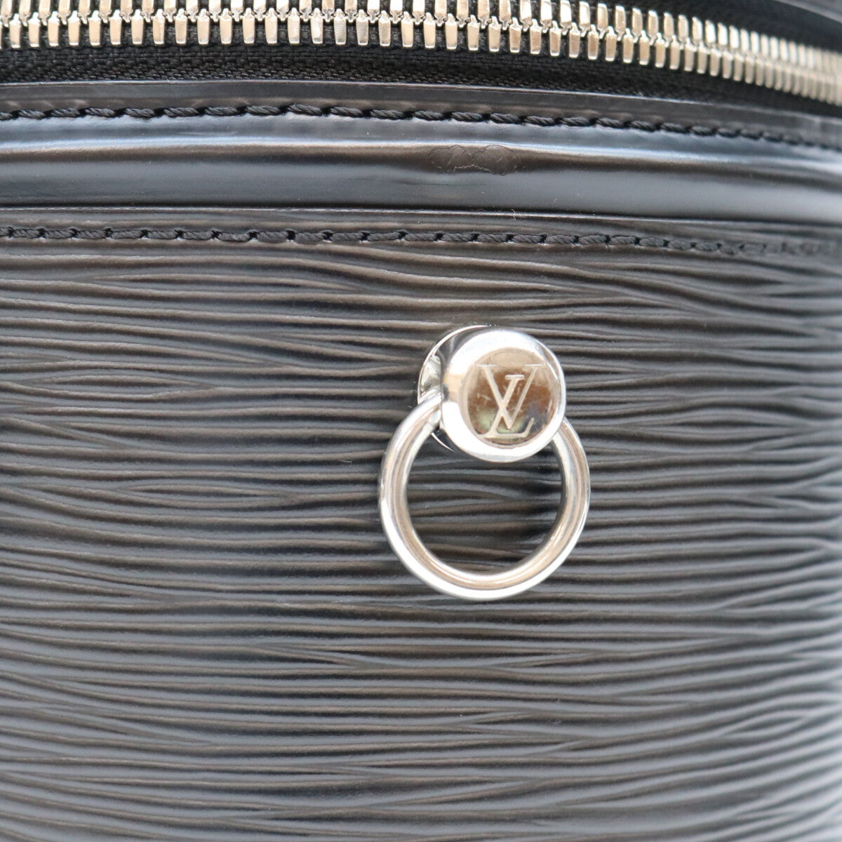 Louis Vuitton Epi Noire Cannes Shoulder Bag Black