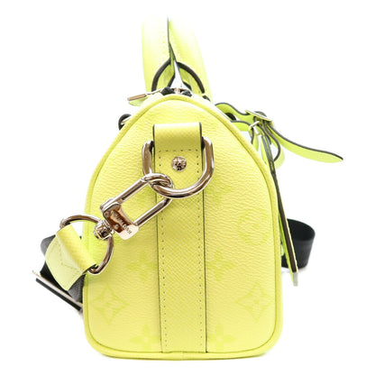 LOUIS VUITTON Taigarama Keepall Bandouliere 25 Shoulder Bag