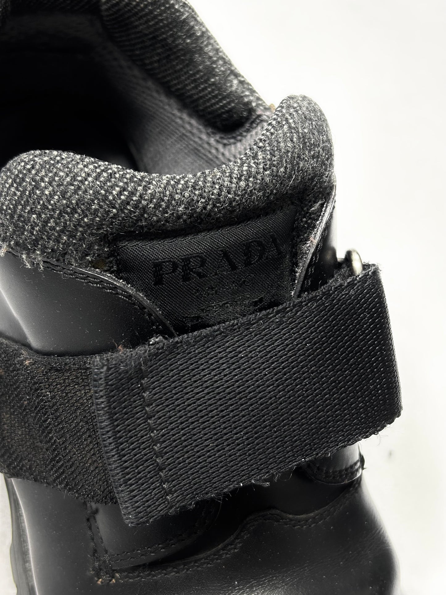 Prada velcro leather tech shoes (F/W 1999) Black Size 9