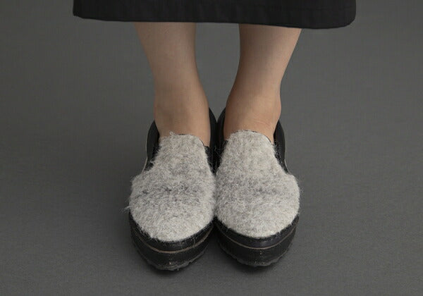 Y's Haircalf Shaggy Slip-Ons Black Gray Size 23.5CM