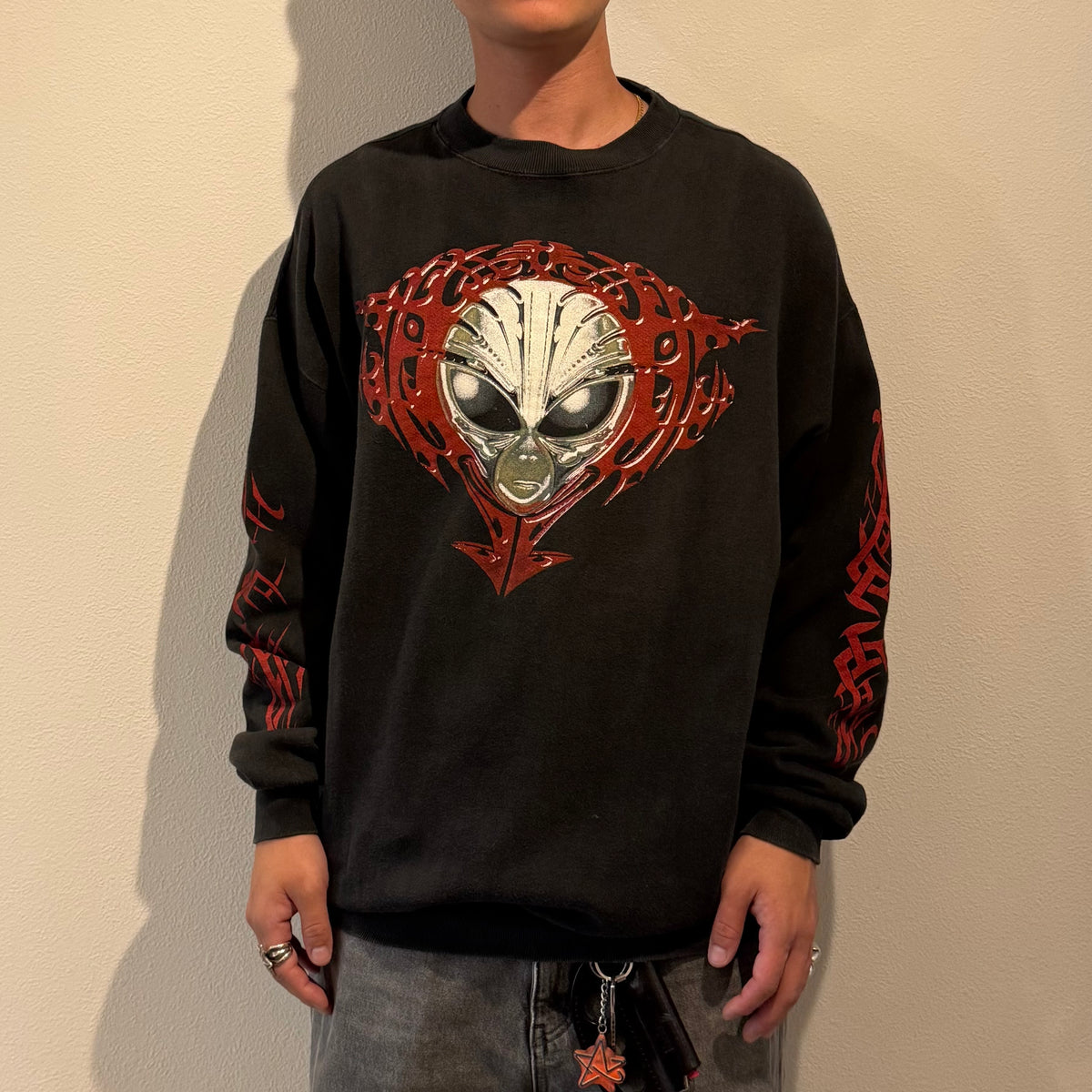 TRIBAL ALIENZ 90s-00s Alien Graphic Sweat Black Size XL