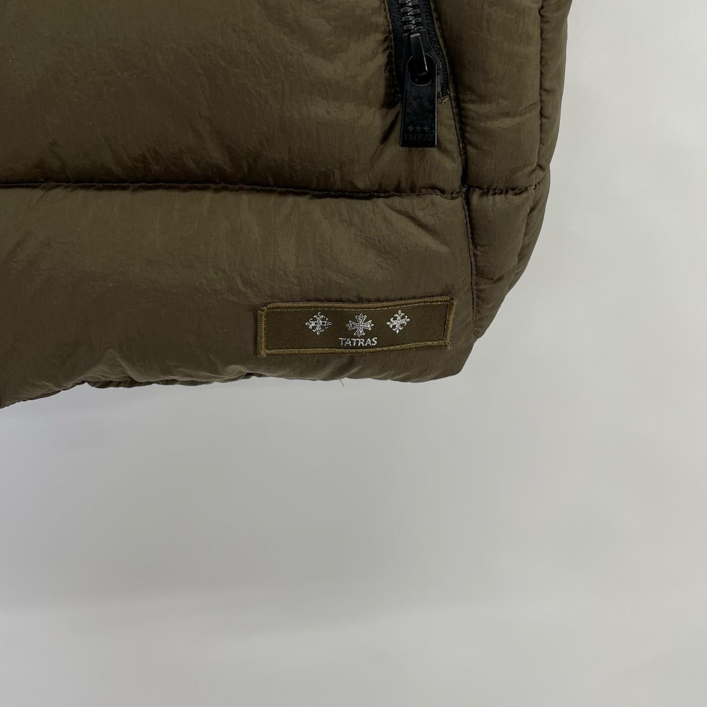 TATRAS 18' Brown Khaki Krone Down Vest Size 01
