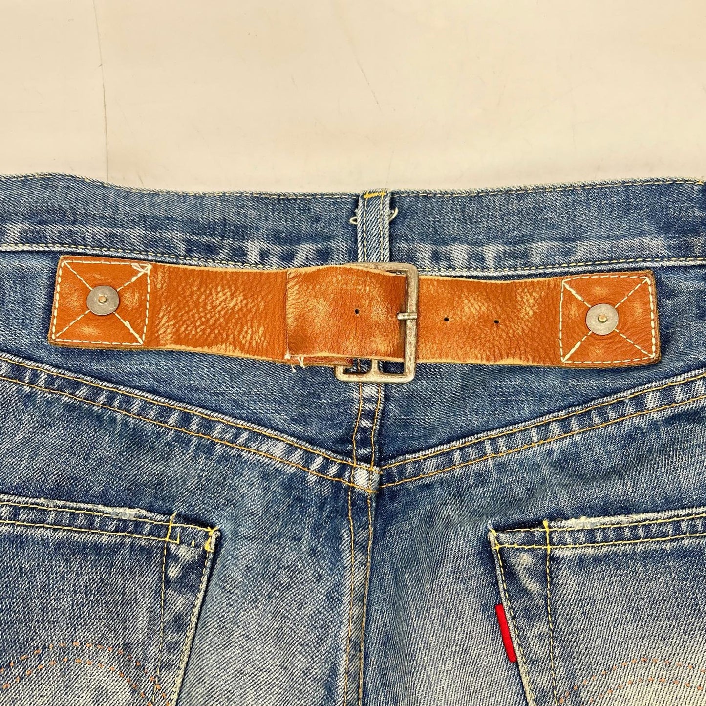 LEVI'S 44501 S501 Indigo Leather Cinch Back Size 36