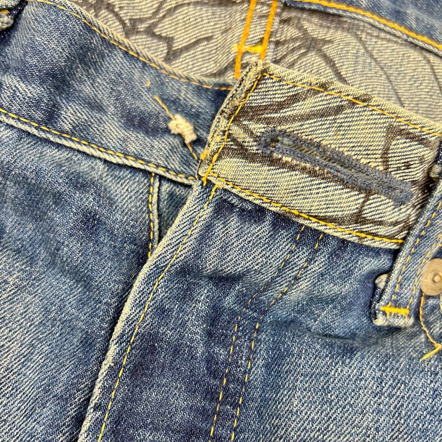 LEVI'S 44501 S501 Indigo Leather Cinch Back Size 36