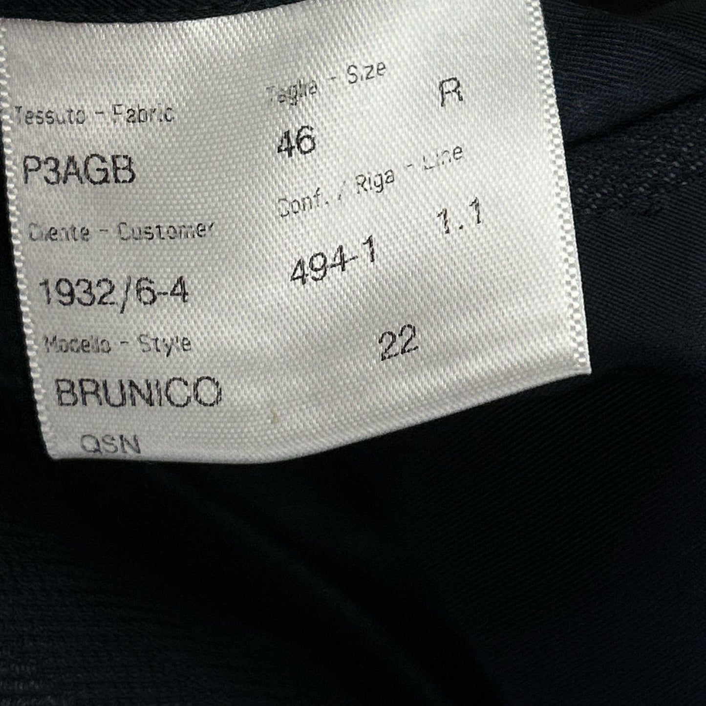 Brioni Navy Wool Herringbone 2B Jacket Size 46