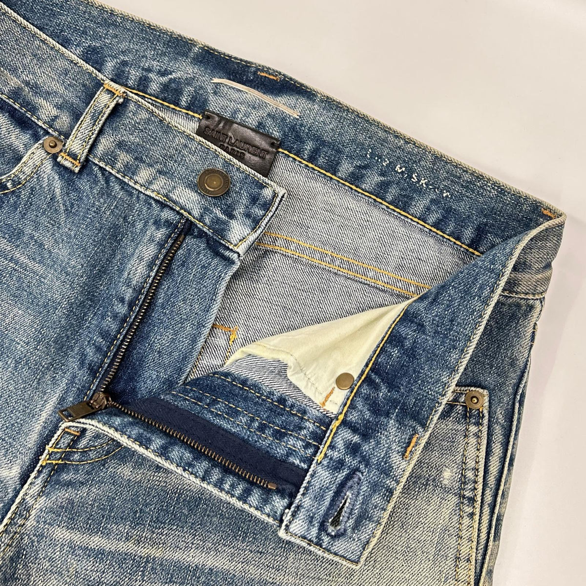 SAINT LAURENT PARIS 2017 USED Wash Denim Indigo Size 27