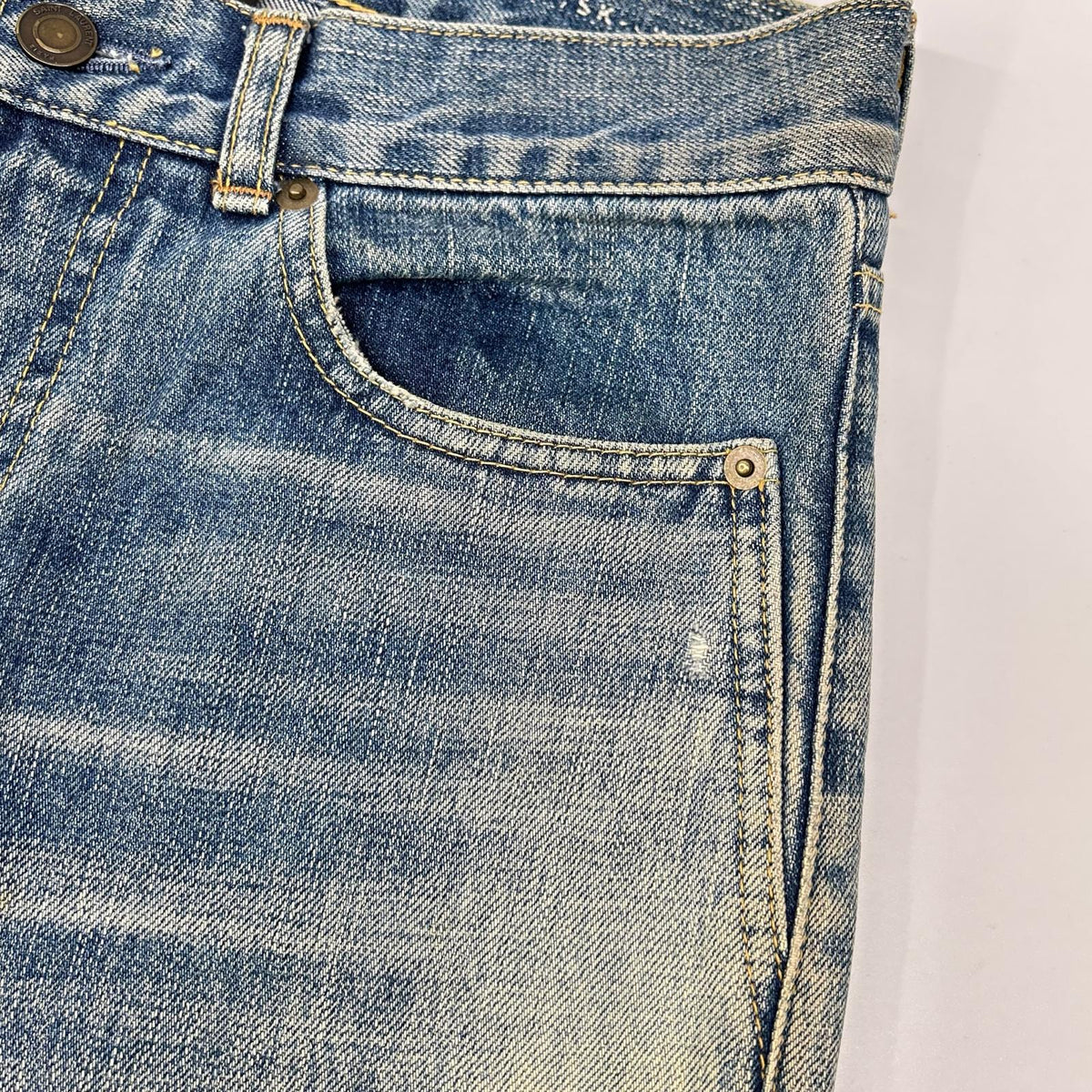 SAINT LAURENT PARIS 2017 USED Wash Denim Indigo Size 27